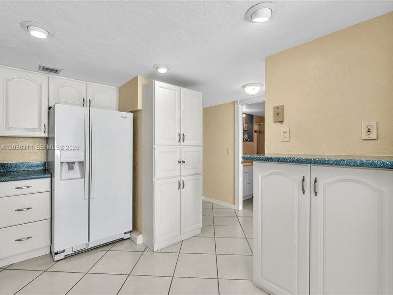 9273 Collins Ave 1010 photo 16