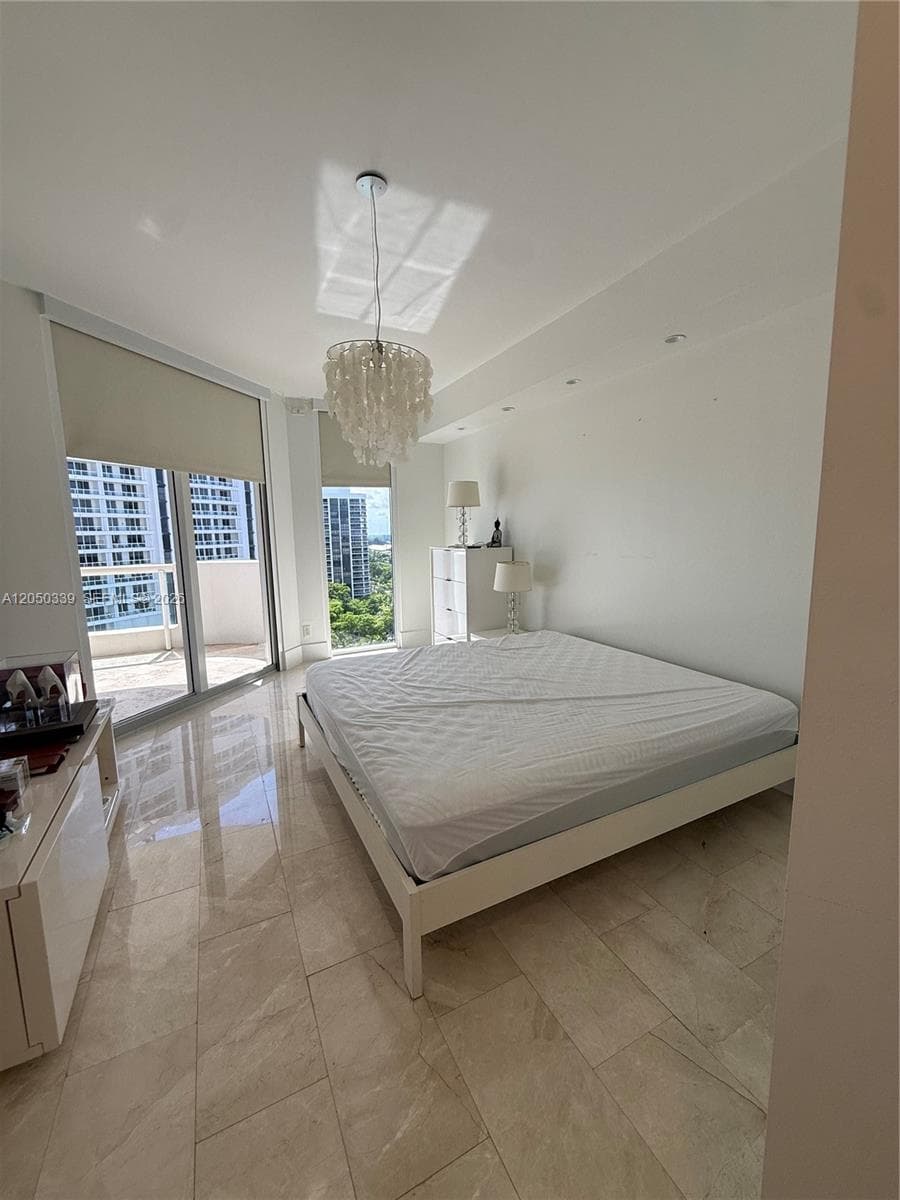 21200 Point Pl 1403 photo 21
