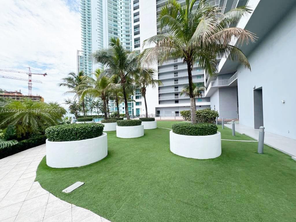 888 Biscayne Blvd 4005 photo 17