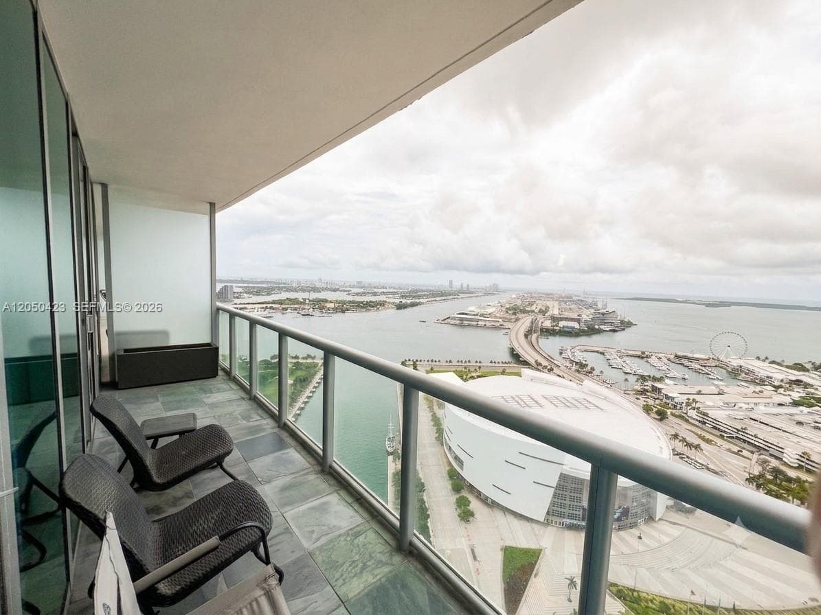 888 Biscayne Blvd 4005 photo 1