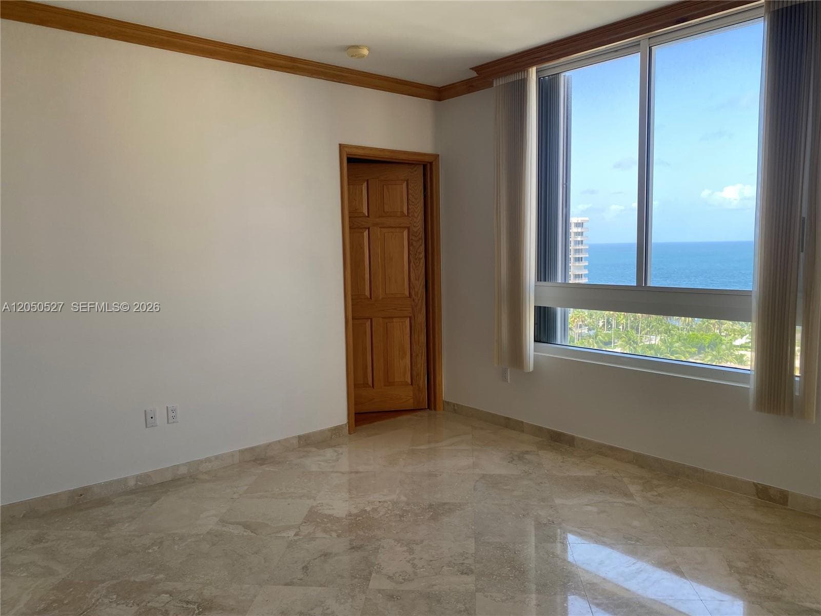 785 Crandon Blvd 1401 photo 9