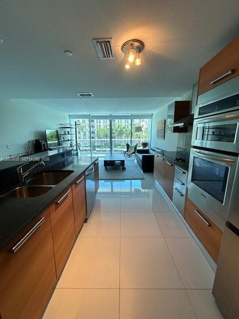 2950 NE 188th St 216 photo 7