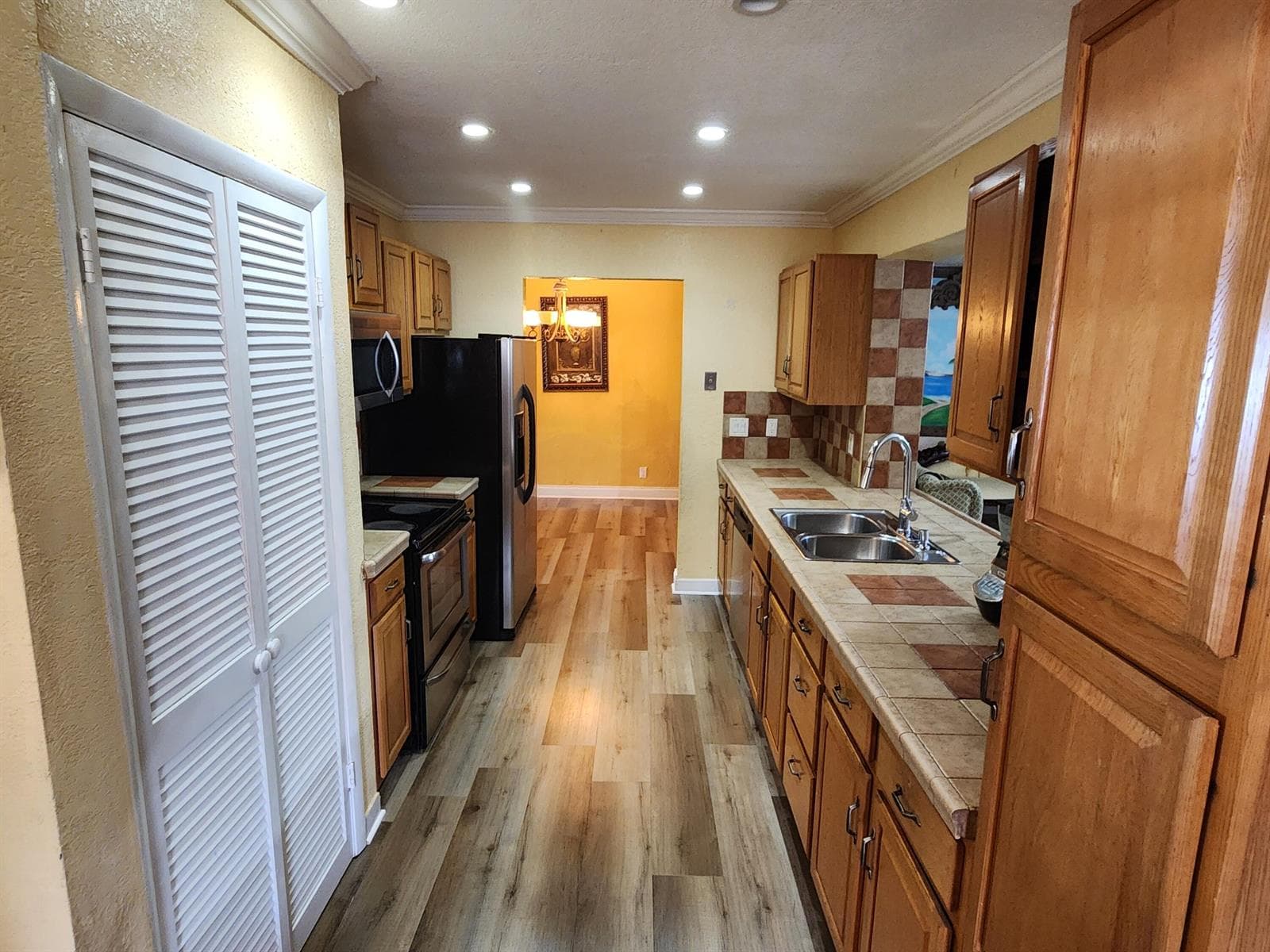 3654 NW 27th Street photo 14