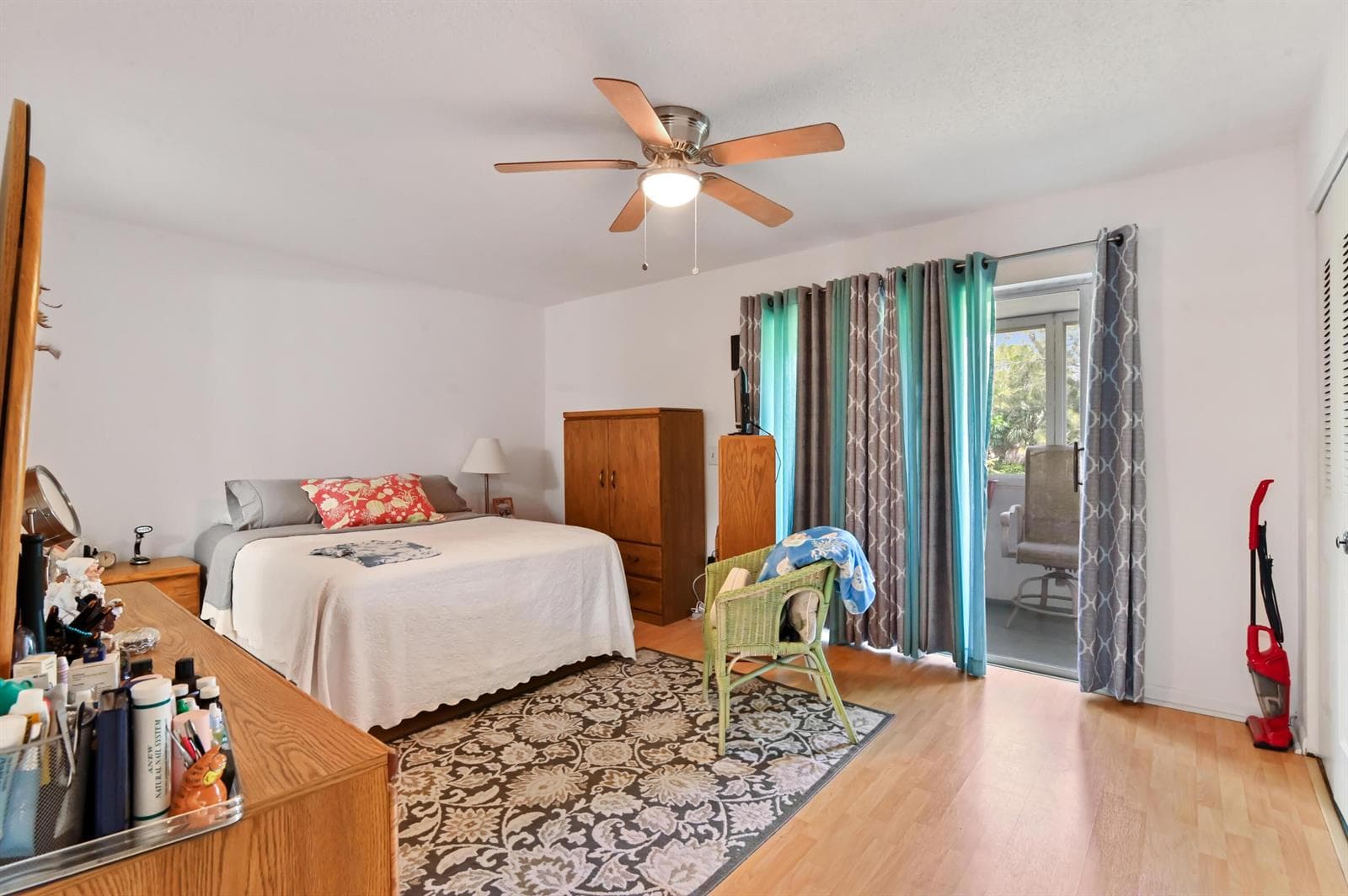 75 Camden Drive #c photo 10
