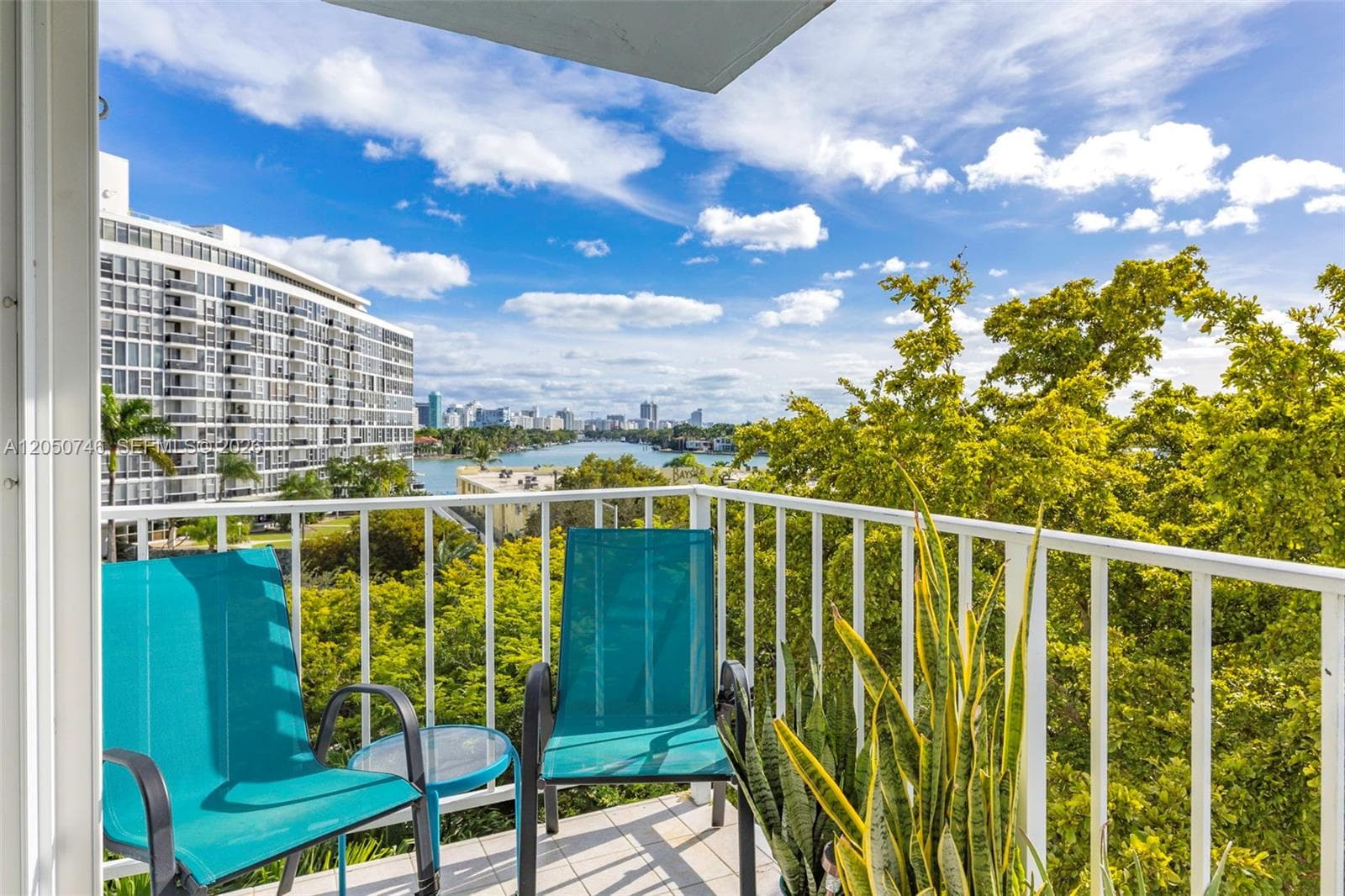 6900 Bay Dr 5C photo 22