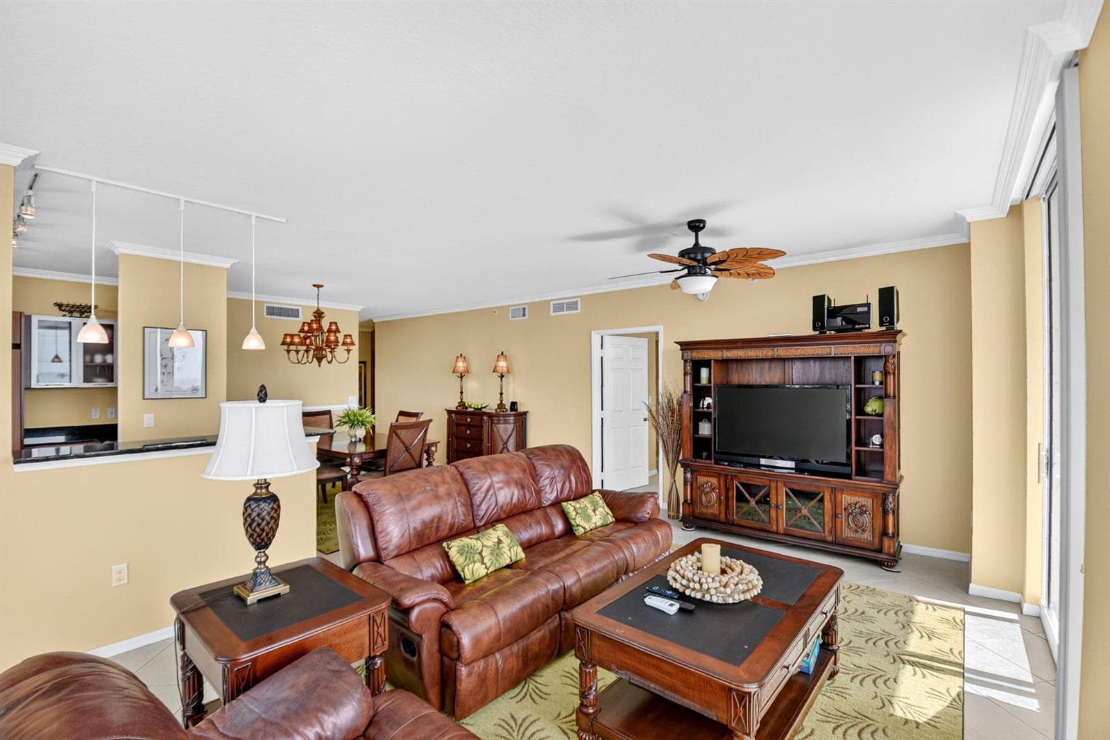 625 Casa Loma Boulevard 1002 photo 24
