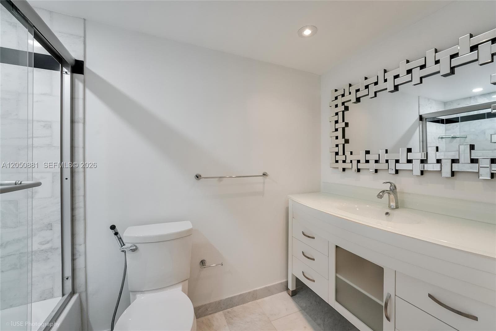 11930 N Bayshore Dr 909 photo 6