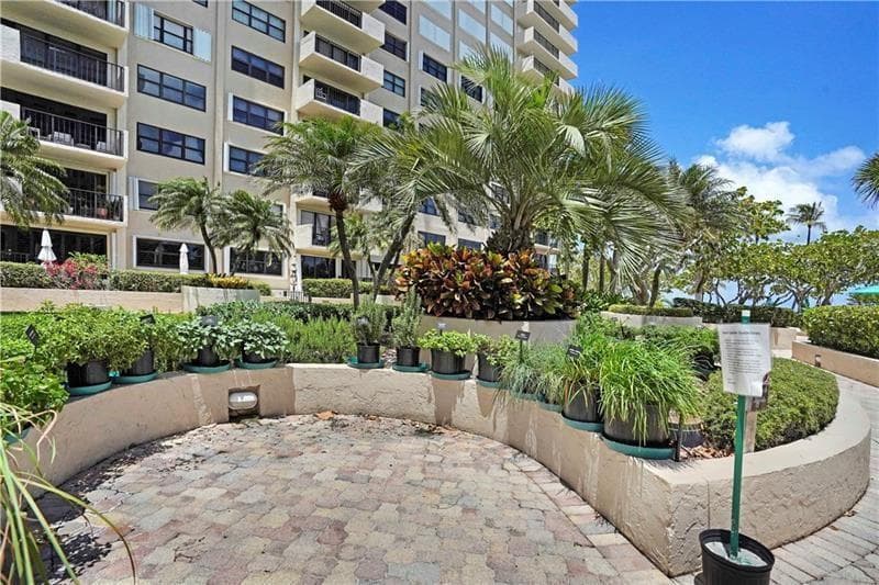 5100 N Ocean Boulevard 602 photo 25