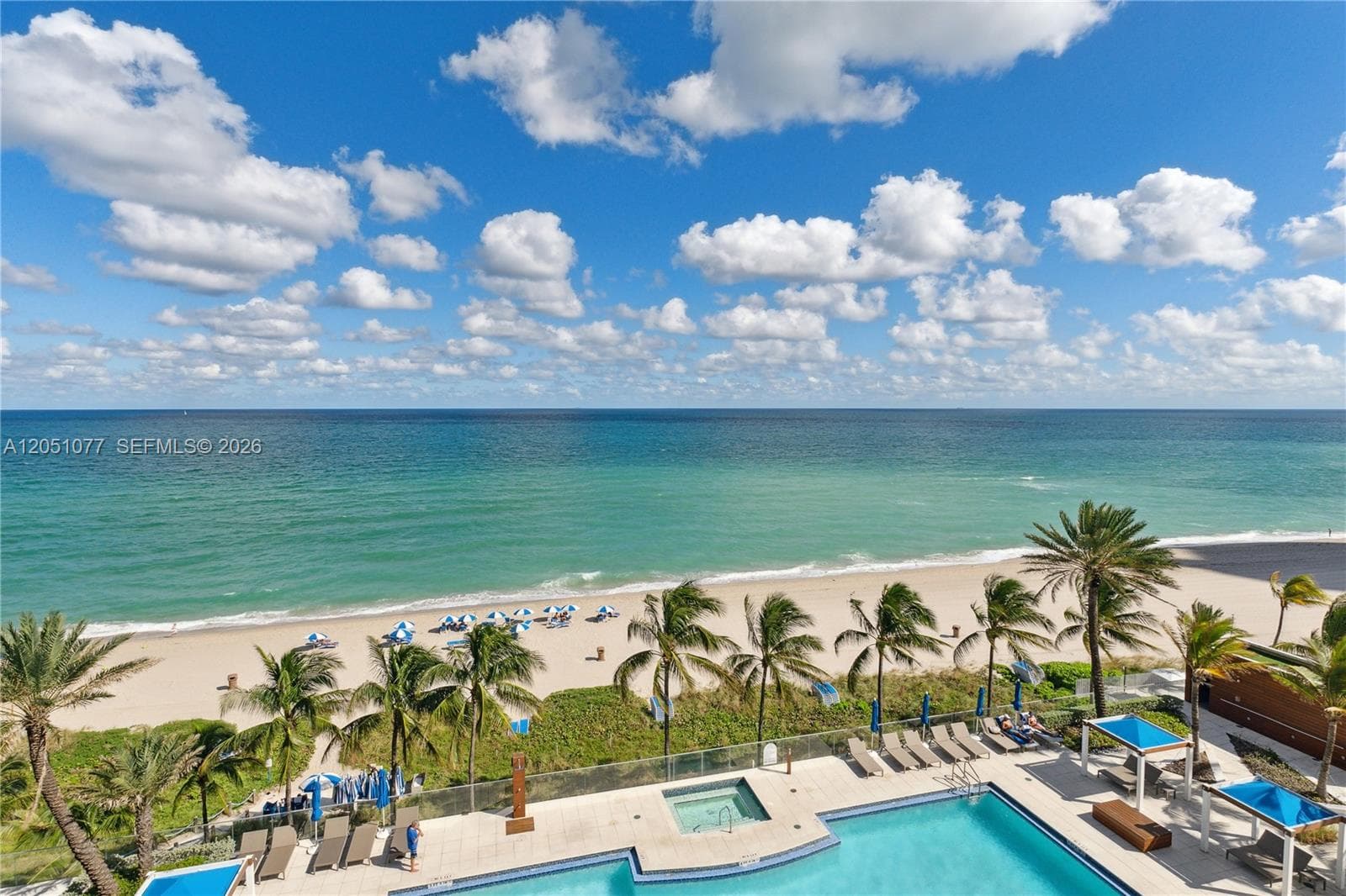18911 Collins Ave 901 photo 1