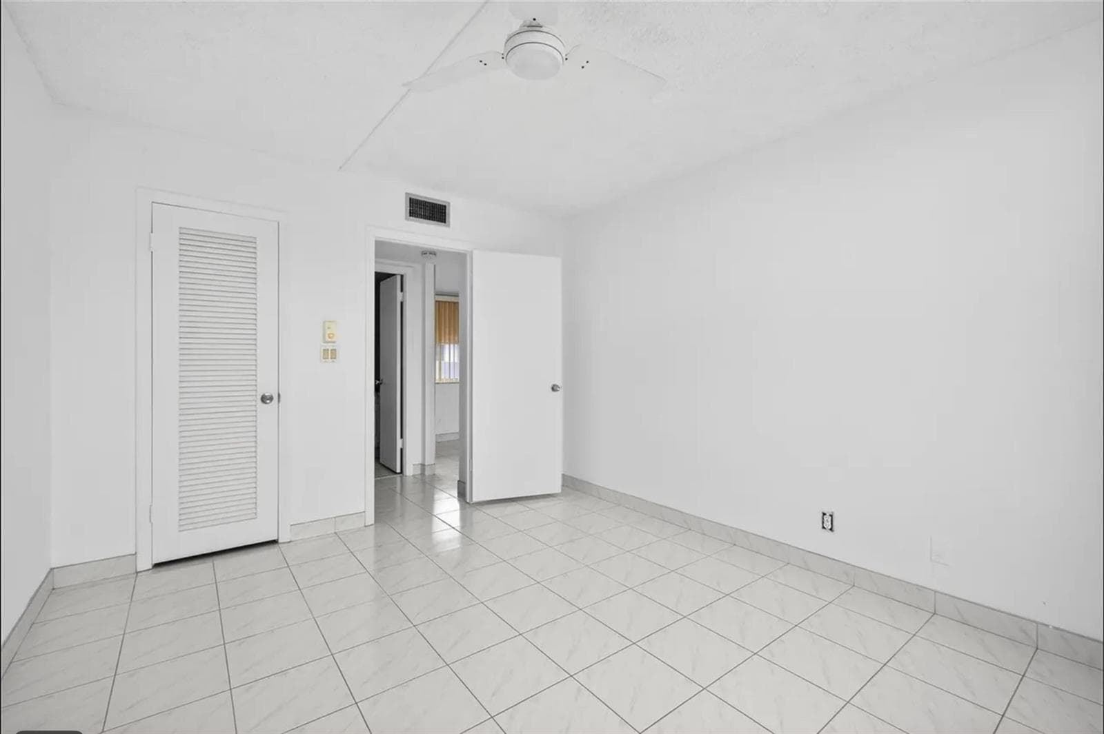 1820 New Palm Way 306 photo 23