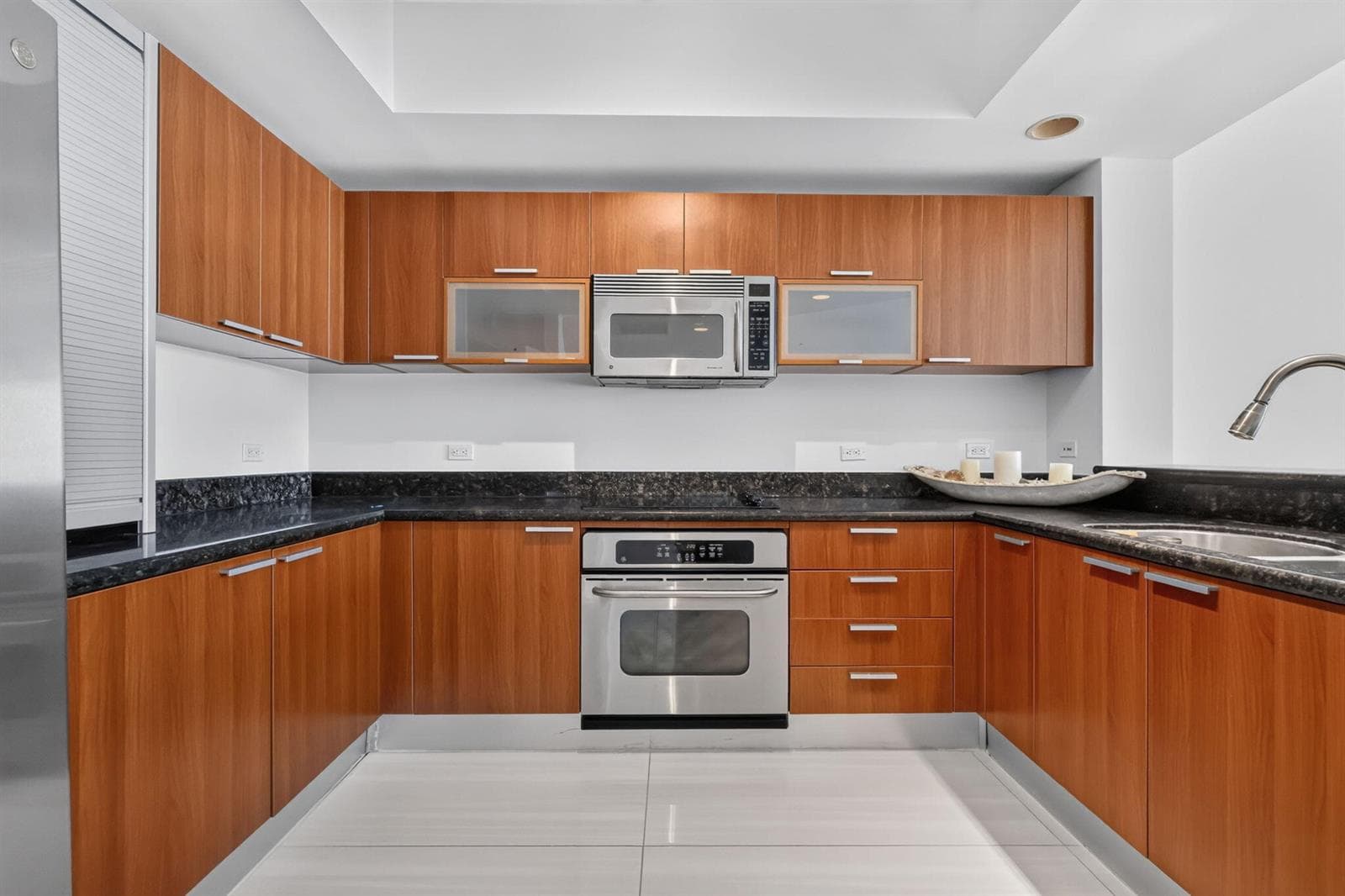2650 Lake Shore Drive #1005 2