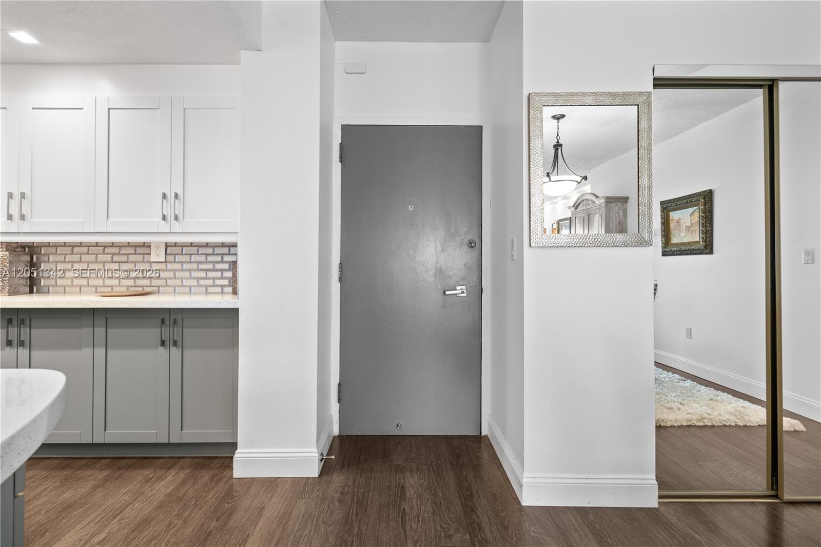 300 Bayview Dr 903 photo 18