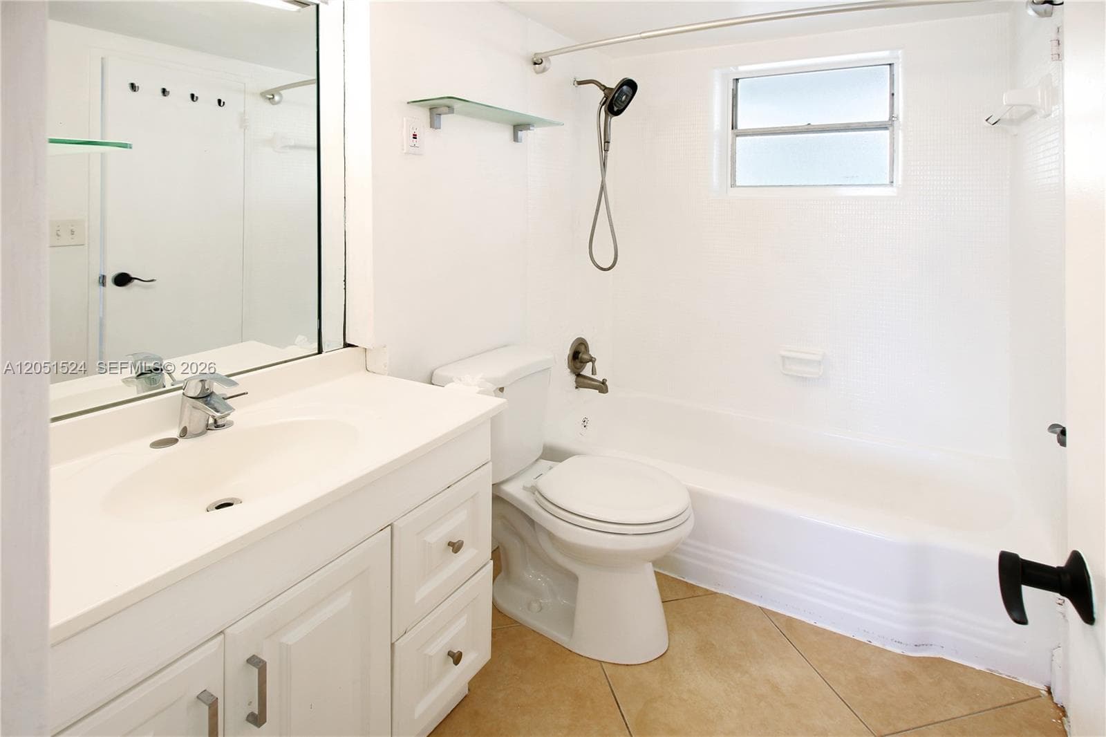 220 Kings Point Dr 304 photo 9