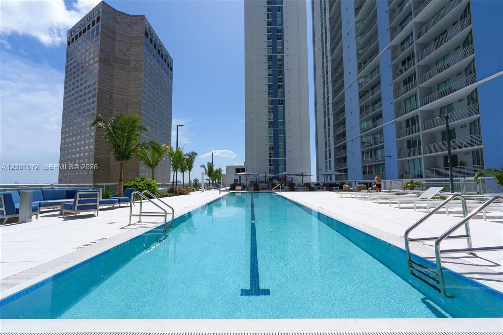 335 S Biscayne Blvd 1600 photo 17