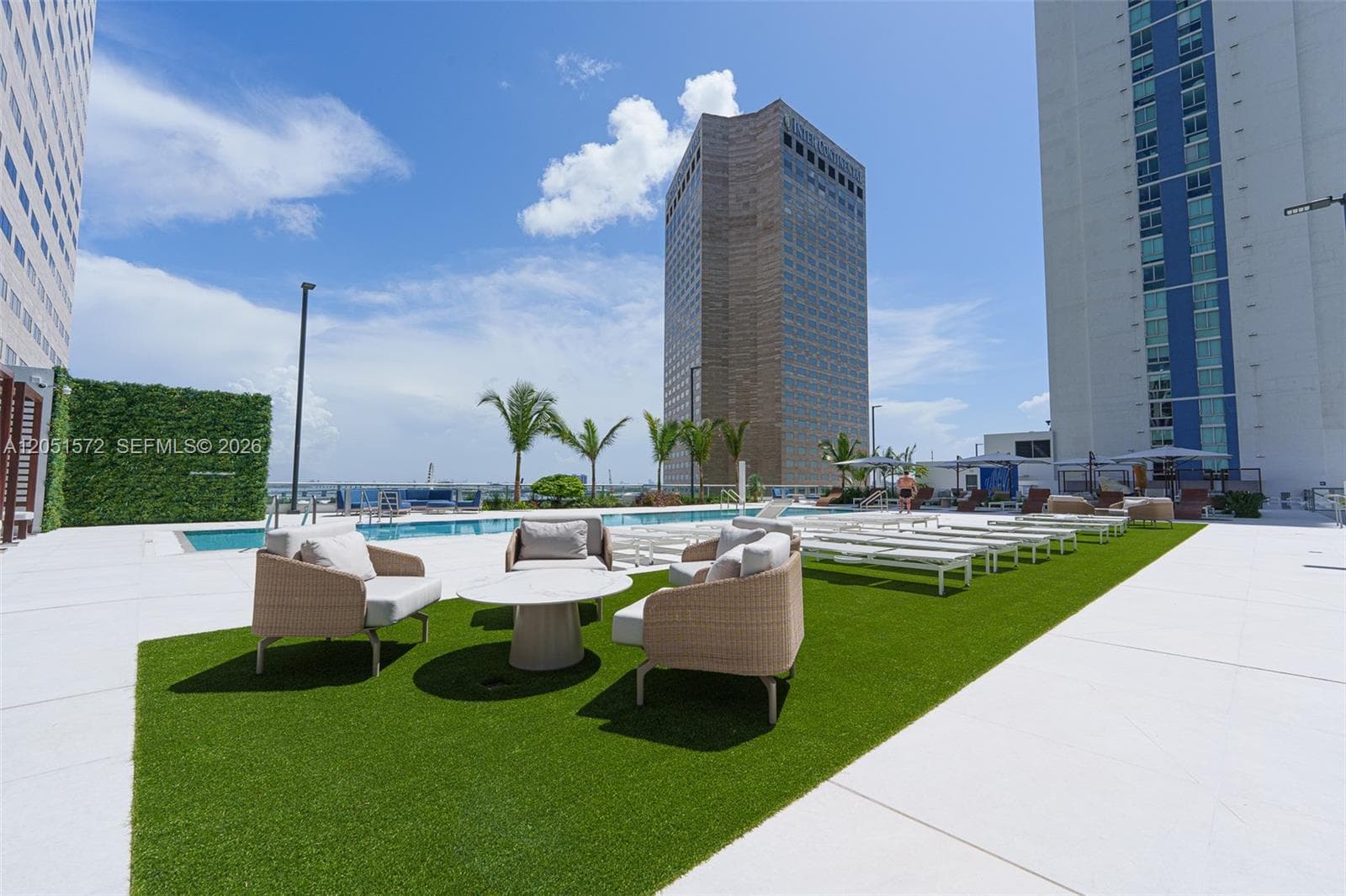 335 S Biscayne Blvd 1600 photo 18