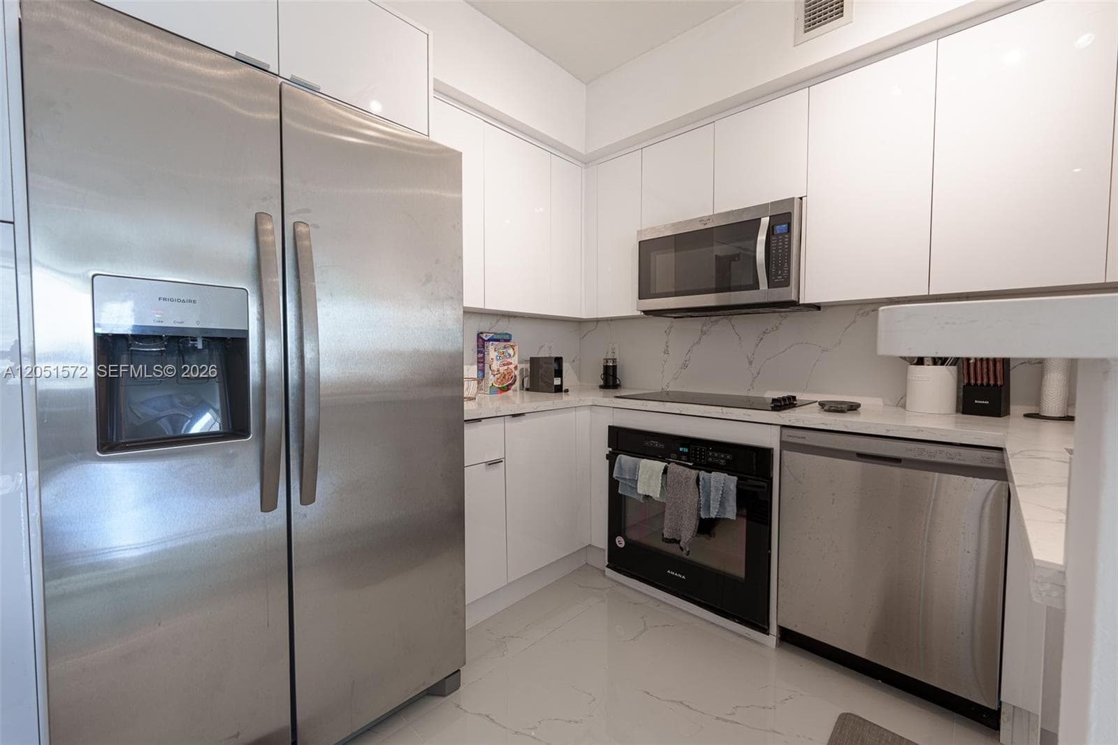 335 S Biscayne Blvd 1600 photo 4