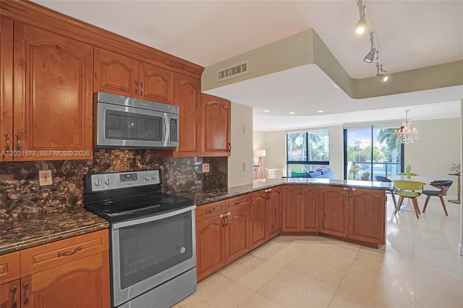 9800 W Bay Harbor Dr 309 photo 2