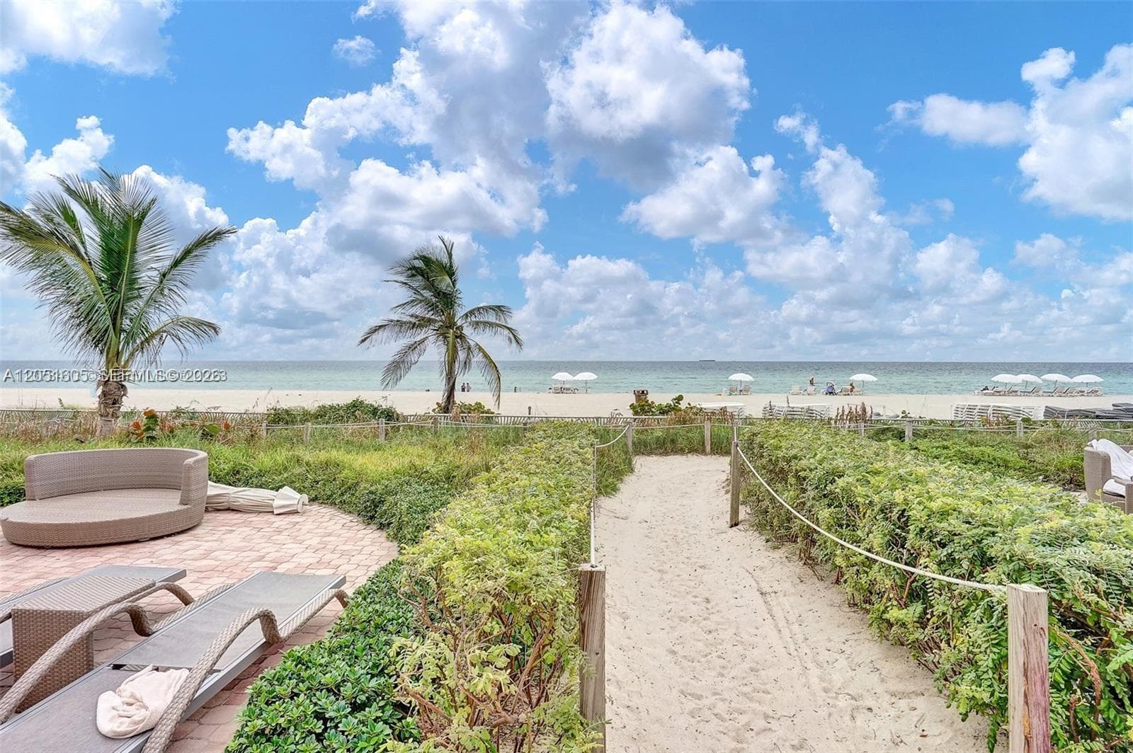 18201 Collins Ave 4209A photo 25