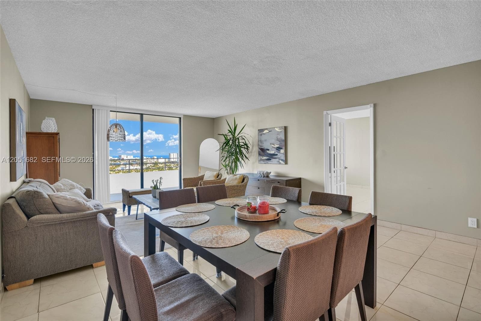 2500 Parkview Dr 2411 photo 16