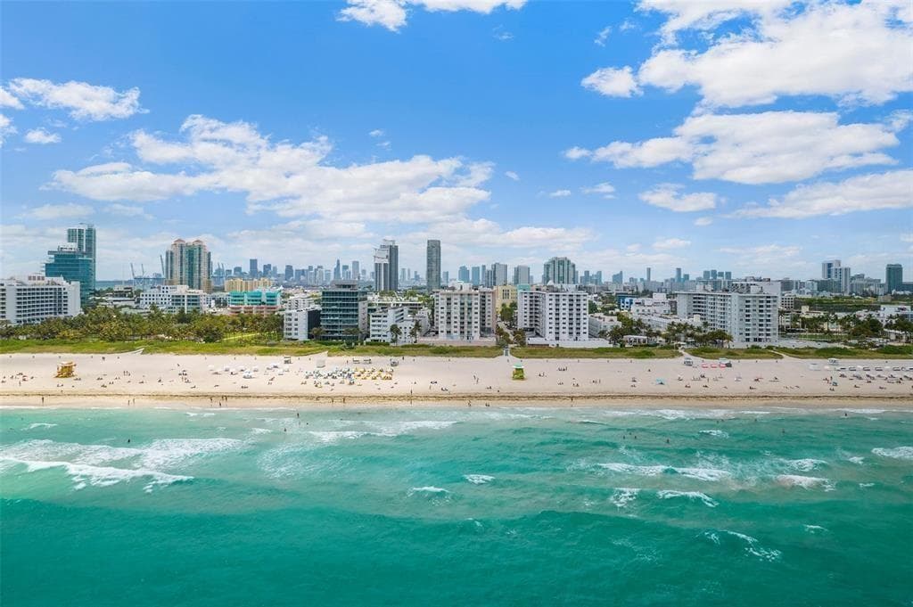 345 Ocean Drive 512 photo 9