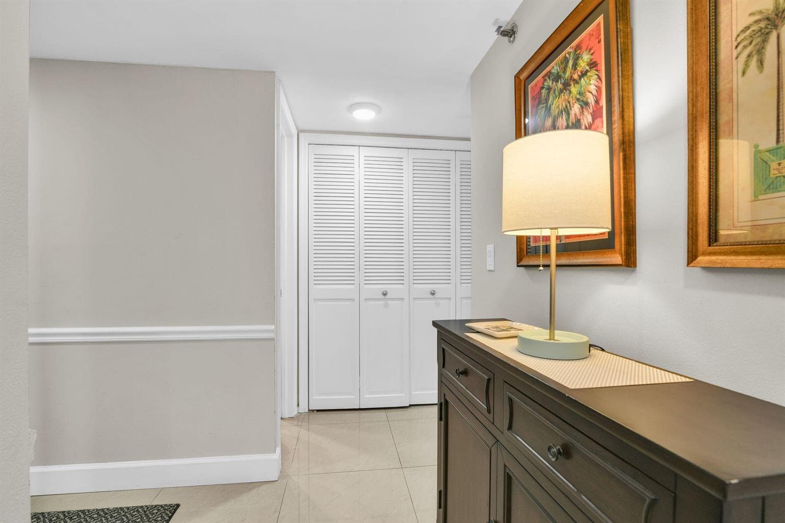 899 Jeffery Street 3010 photo 18