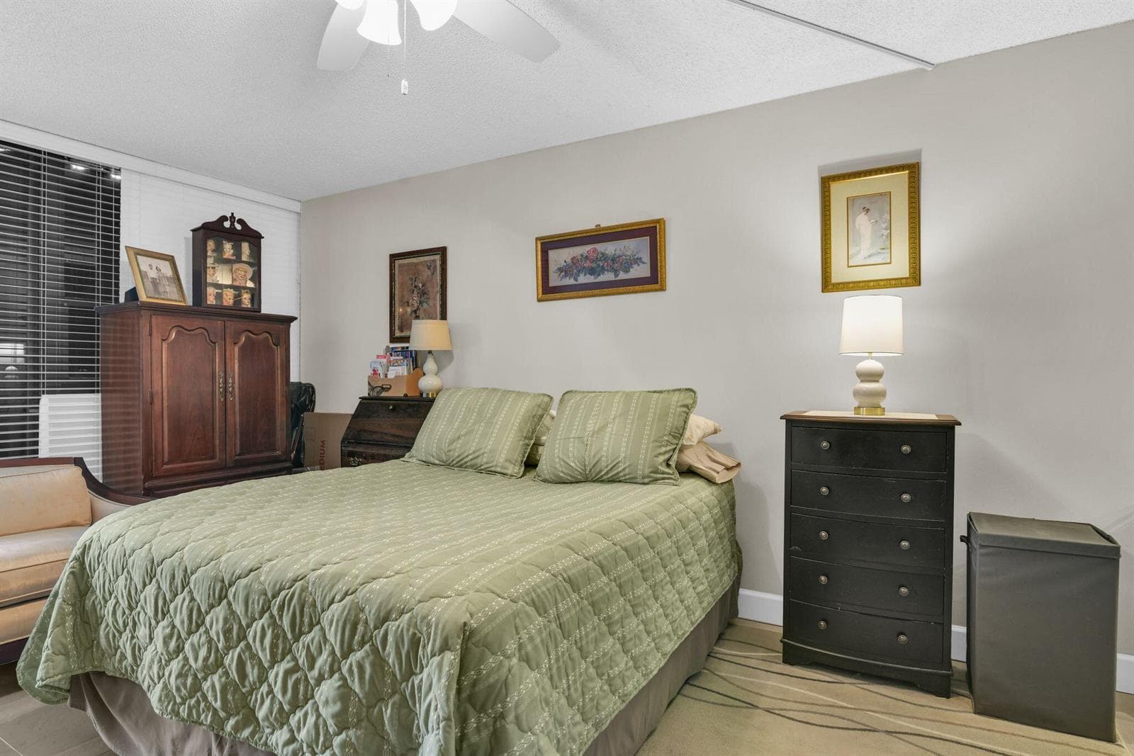 899 Jeffery Street 3010 photo 19