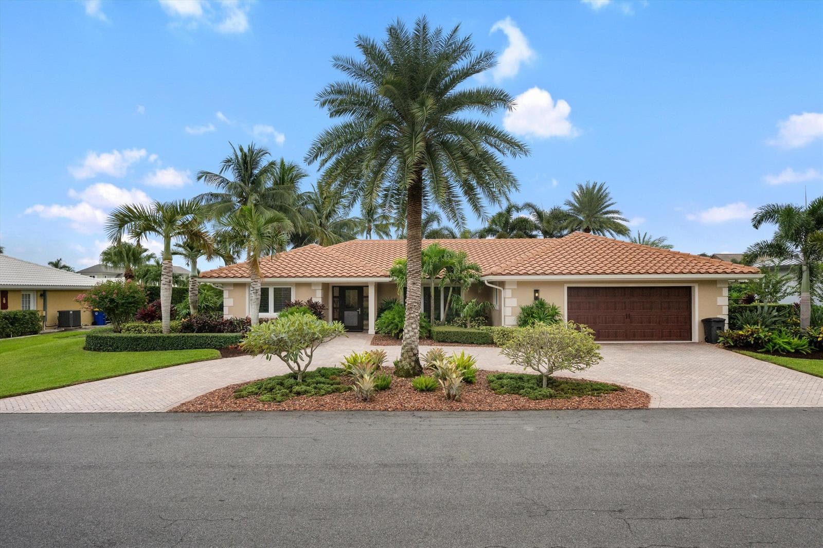 8884 SE Pelican Island Way 1