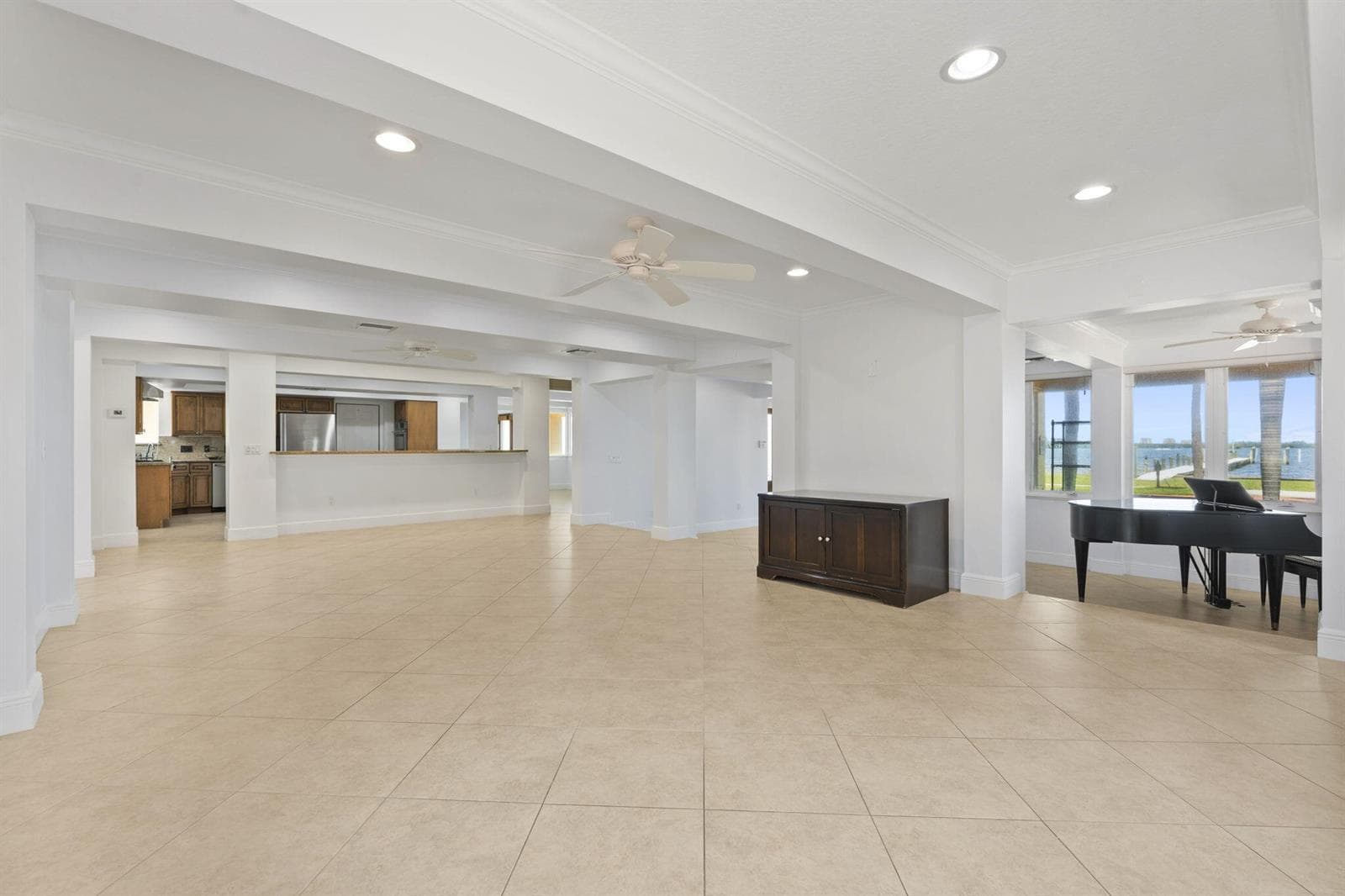 3209 N Indian River Drive photo 9