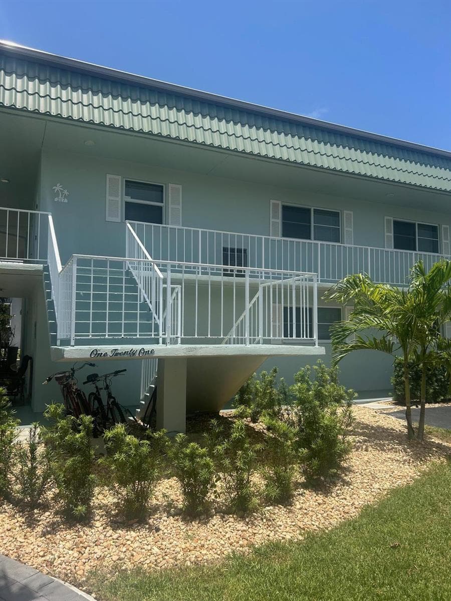 121 Wettaw Lane #214 1