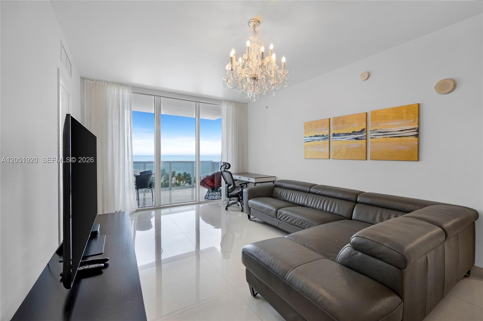 18201 Collins Ave 902 photo 4