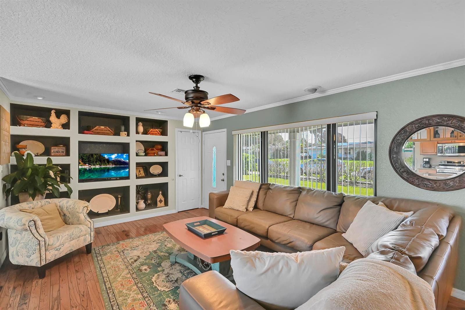 220 Riomar Drive photo 12