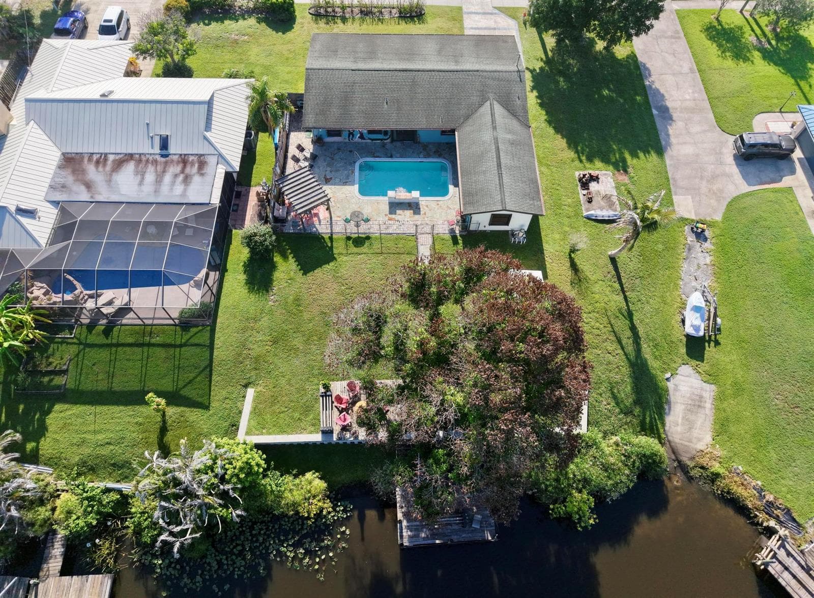 220 Riomar Drive 3