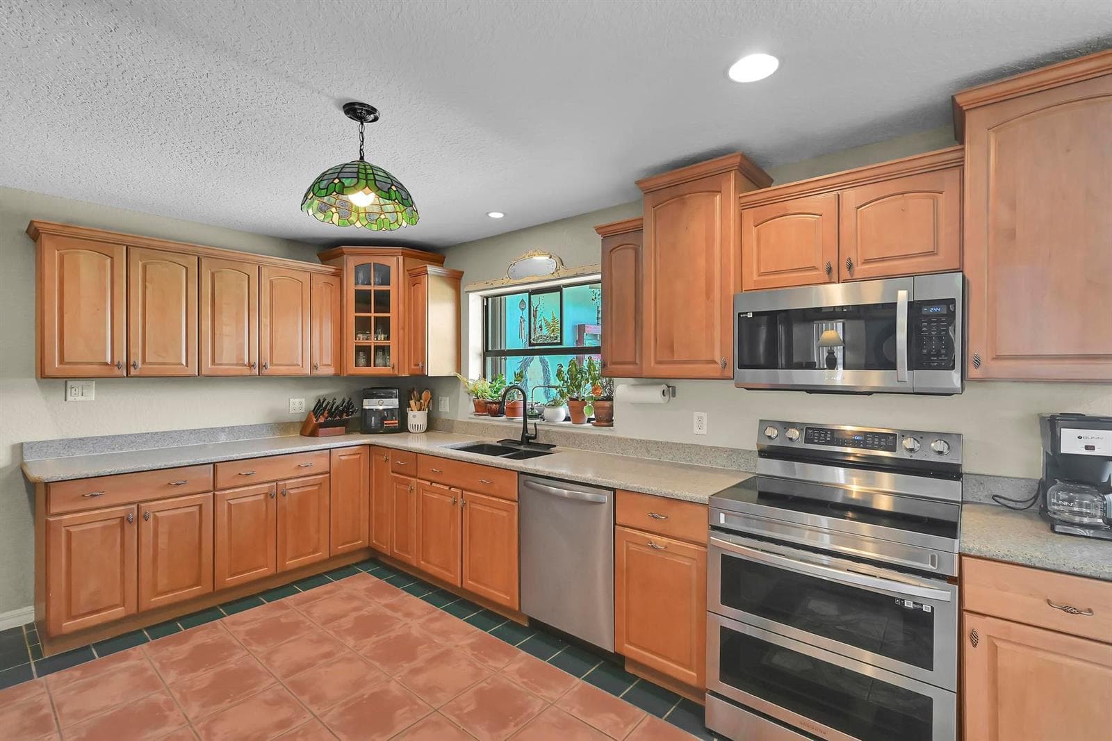 220 Riomar Drive photo 21