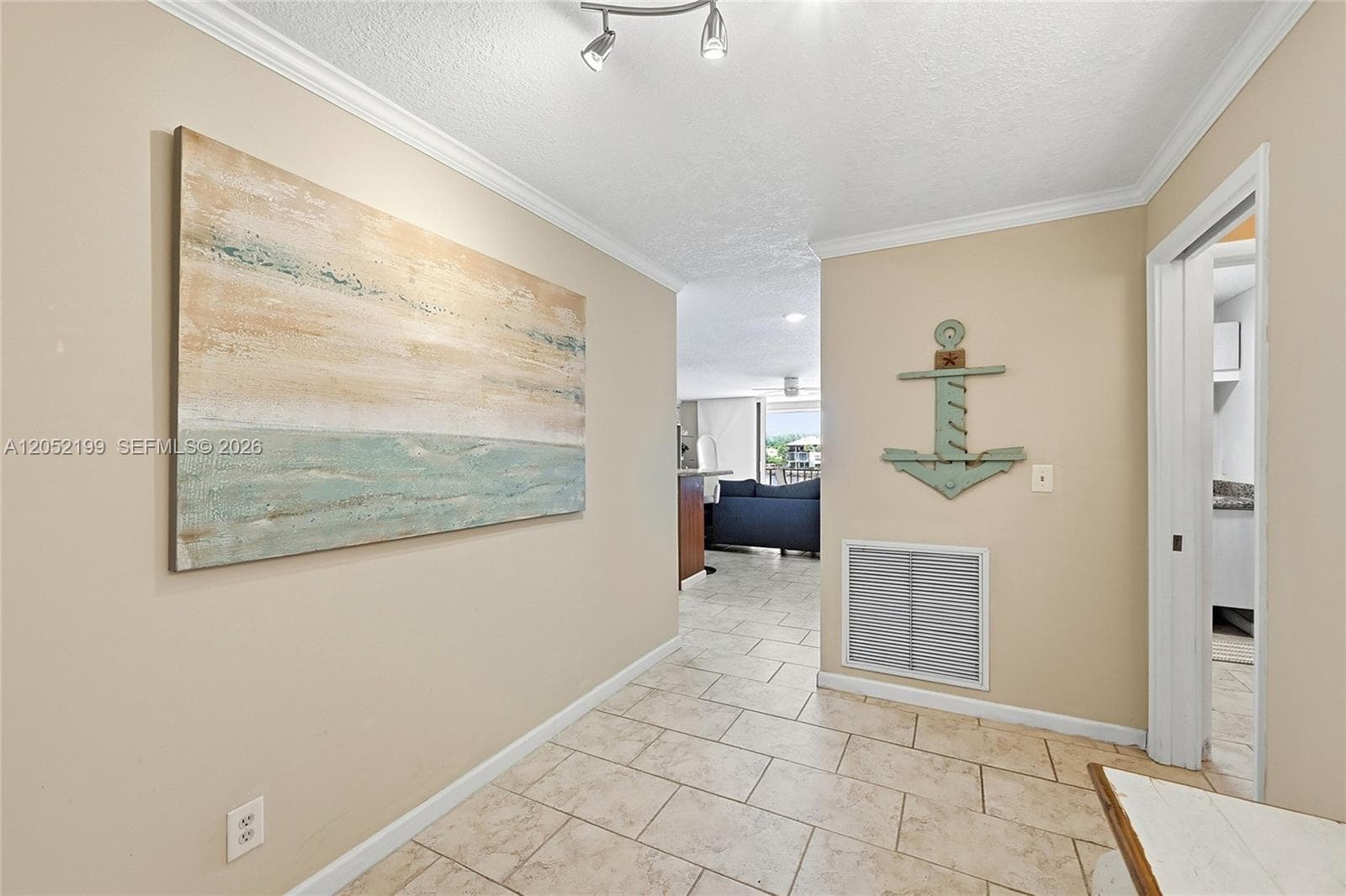 801 Palm Trl #10 5