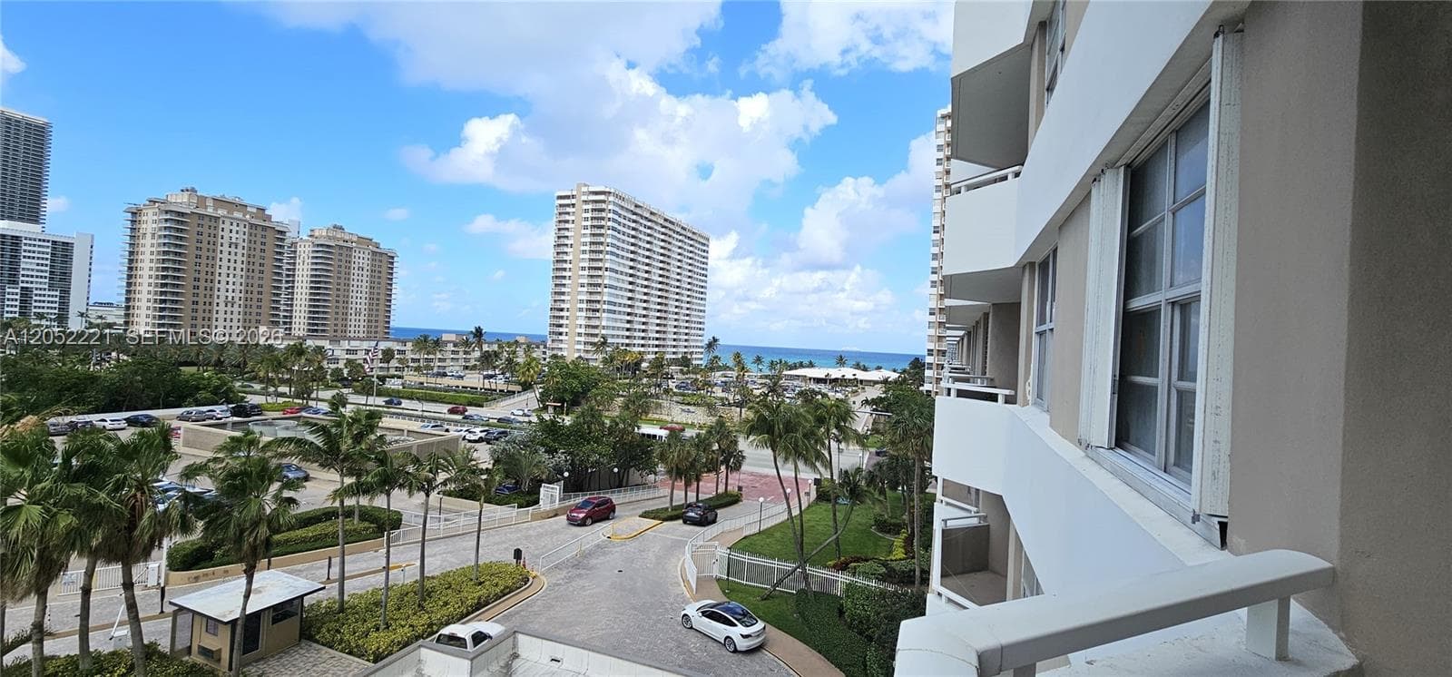 1985 S Ocean Dr 5D photo 1