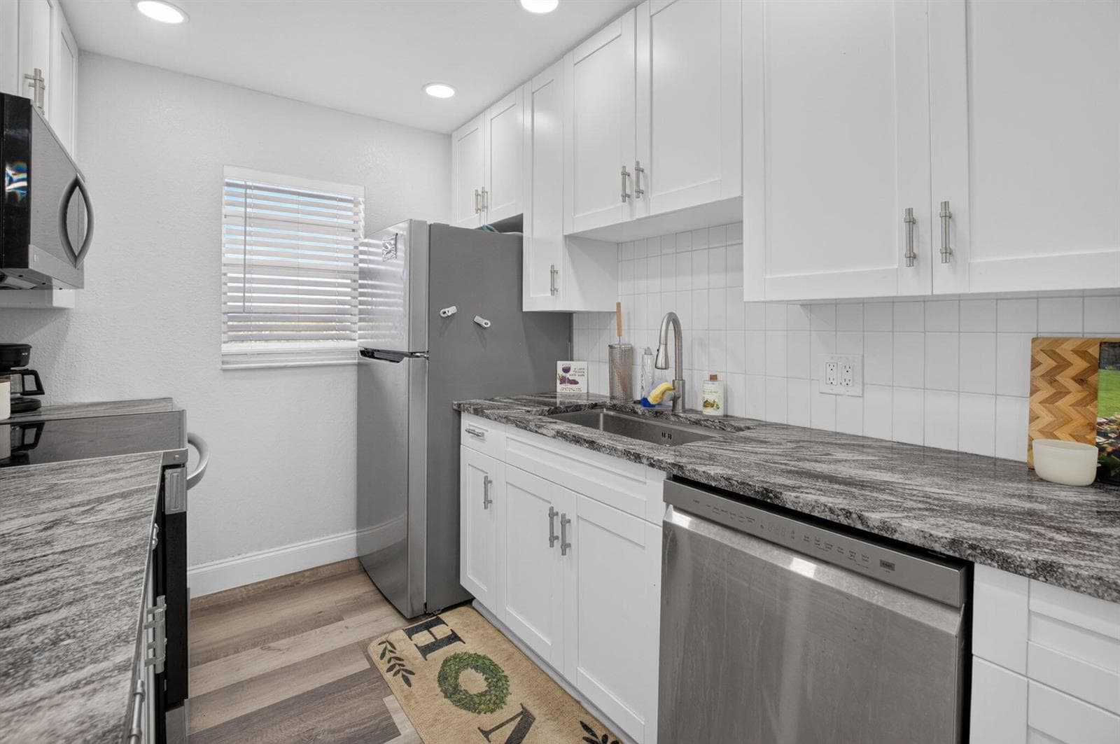 689 NE 6th Court 4030 photo 12