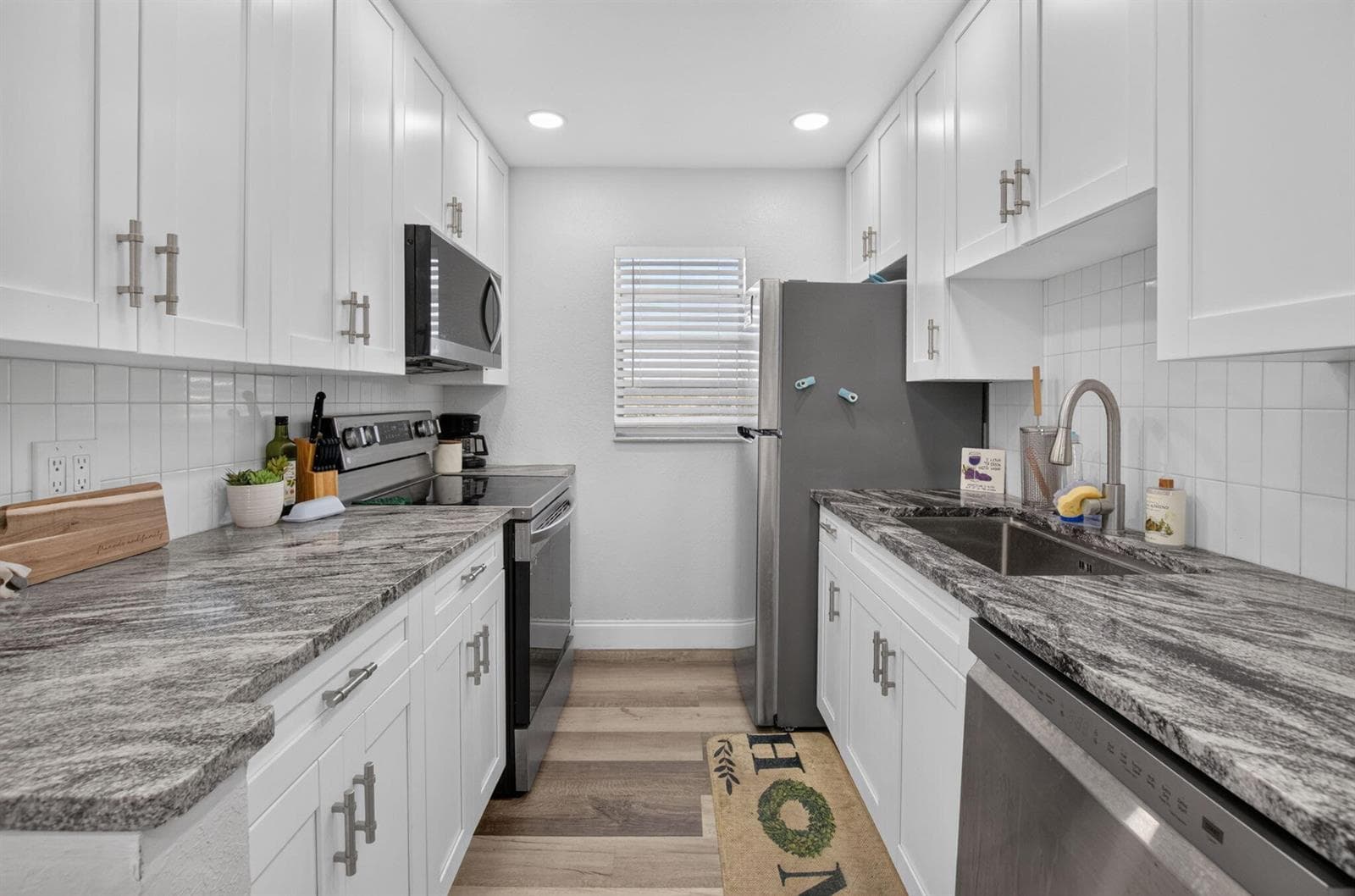 689 NE 6th Court #4030 5