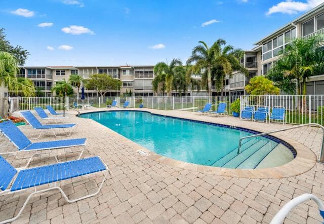 900 SW 12th Street #206 1