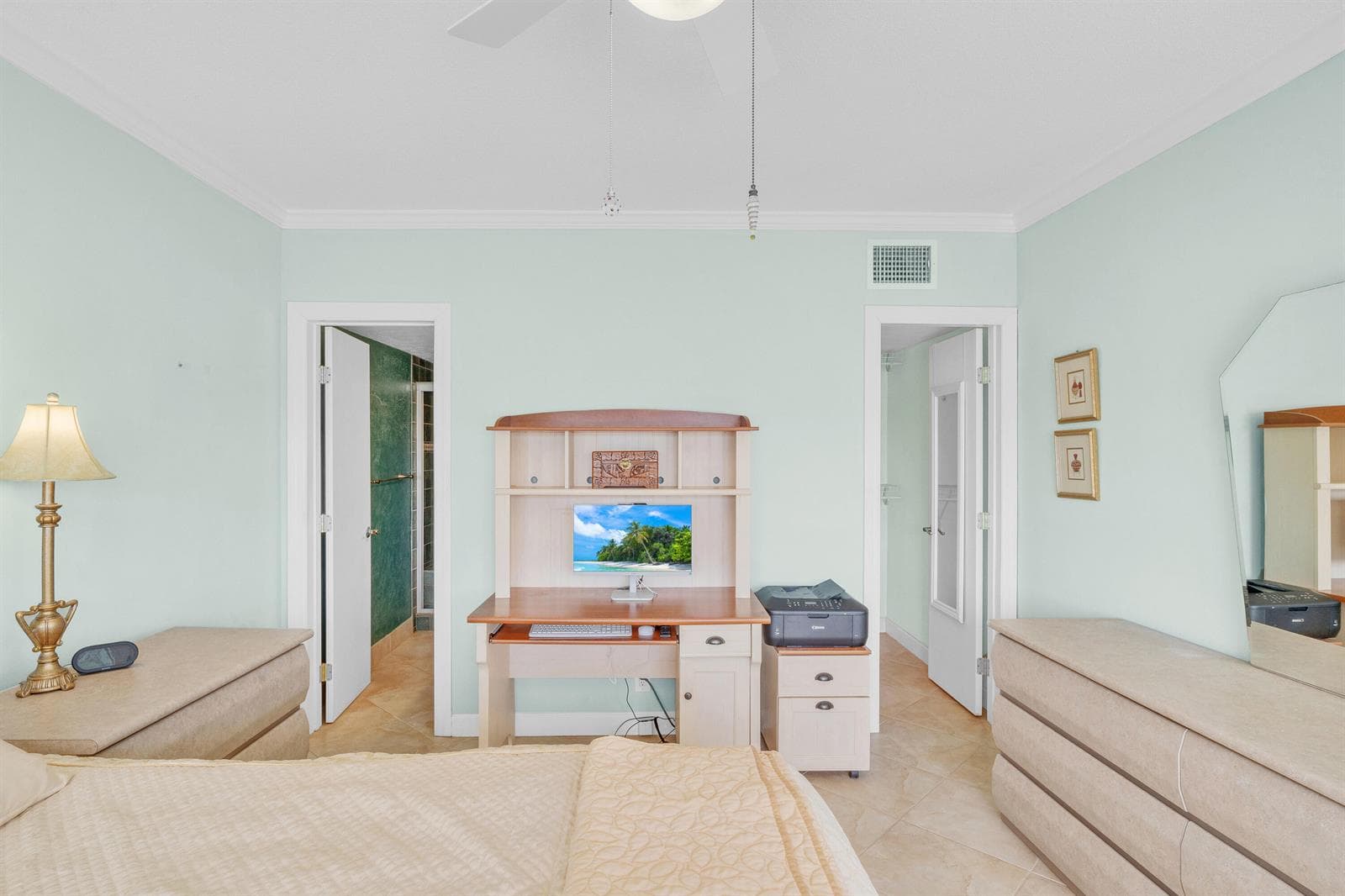 711 NE Harbour Terrace 409 photo 18