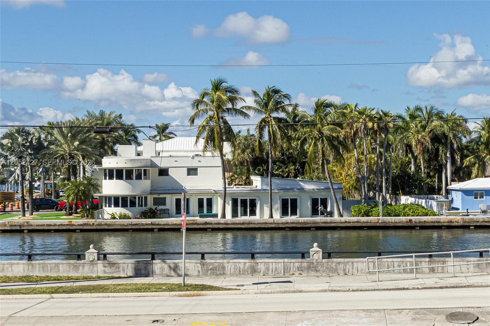211 S Ocean Dr 205 photo 4