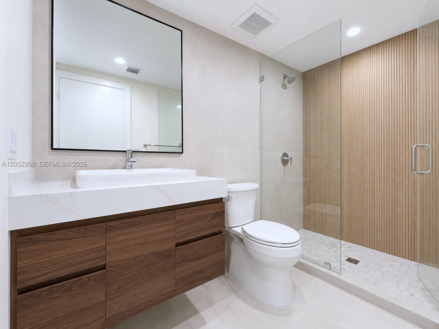 17050 N Bay Rd 1102 photo 12