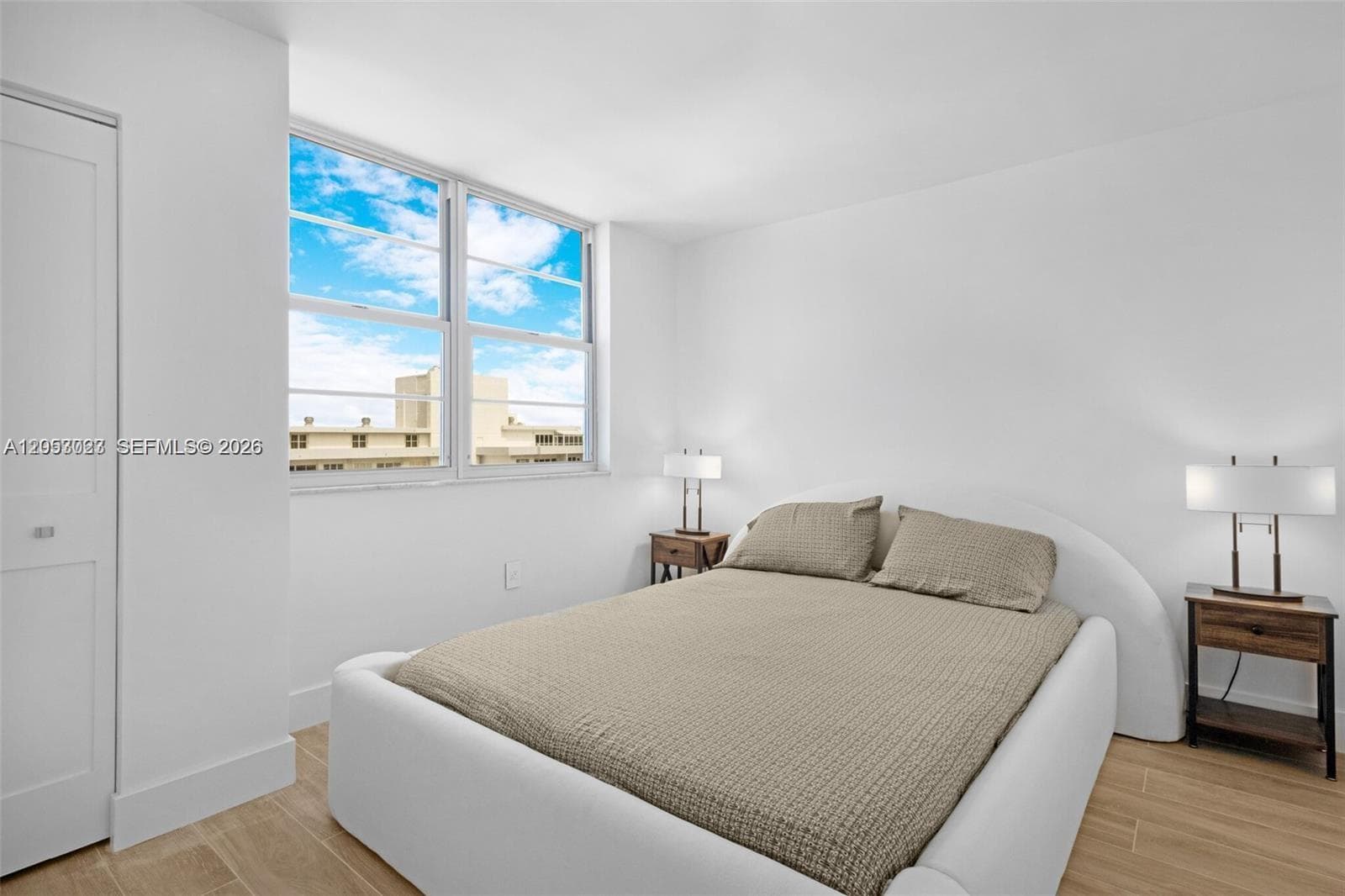 5701 Collins Ave 1707 photo 10