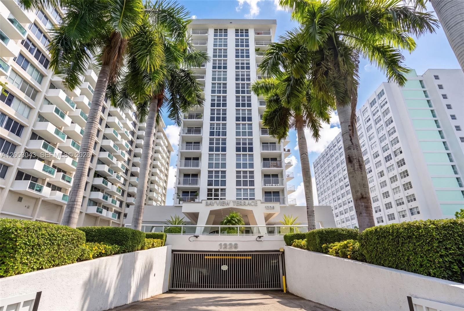 1228 West Ave #1405 3