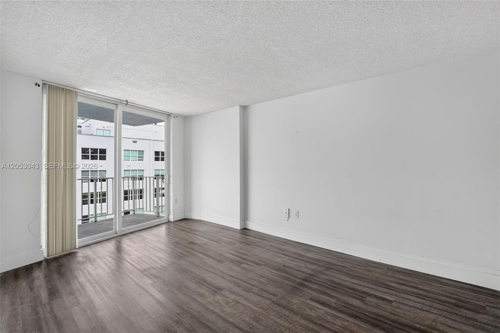 1228 West Ave 1405 photo 18