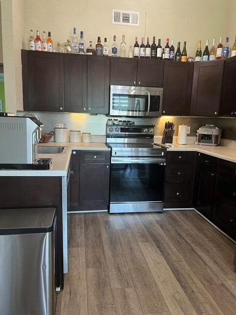 9145 Chrysanthemum Drive photo 7