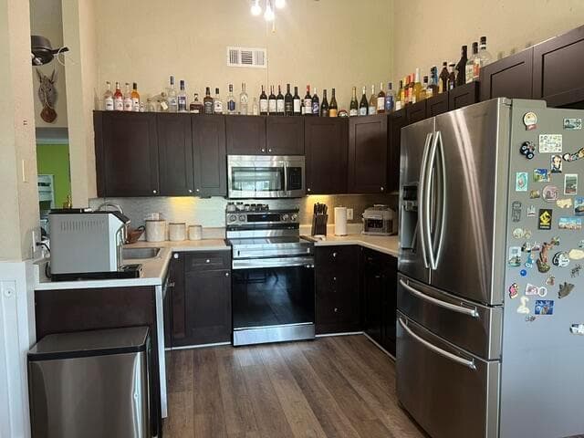 9145 Chrysanthemum Drive photo 5