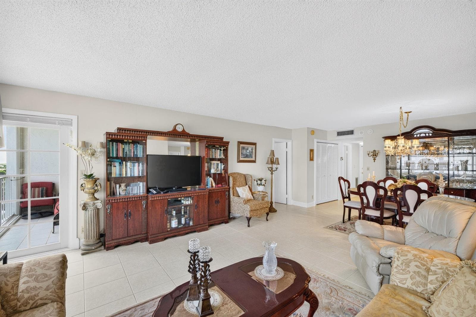 1160 N Federal Highway 1017 photo 13