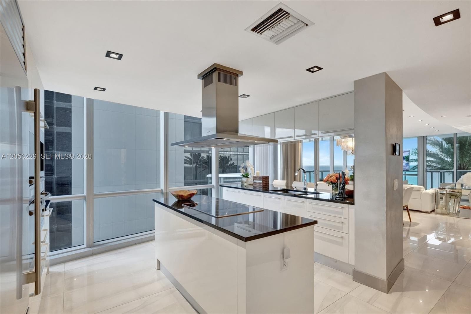 17121 Collins Ave 808 photo 9