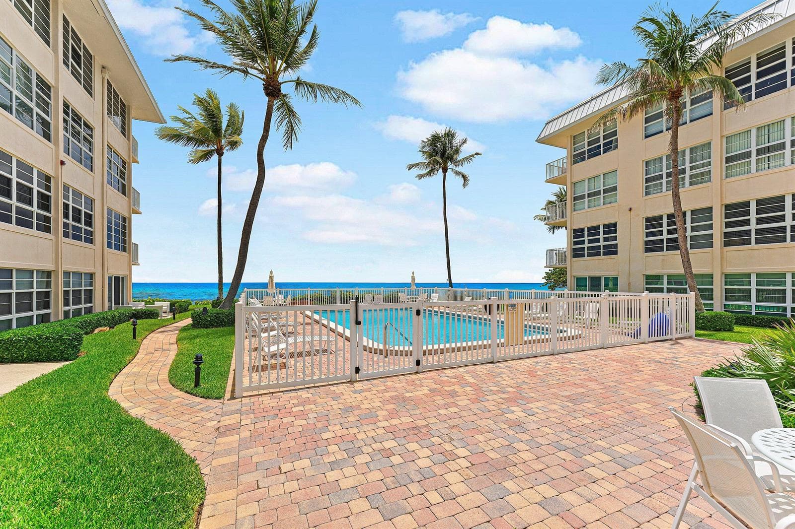 3851 N Ocean Boulevard N 403 photo 4
