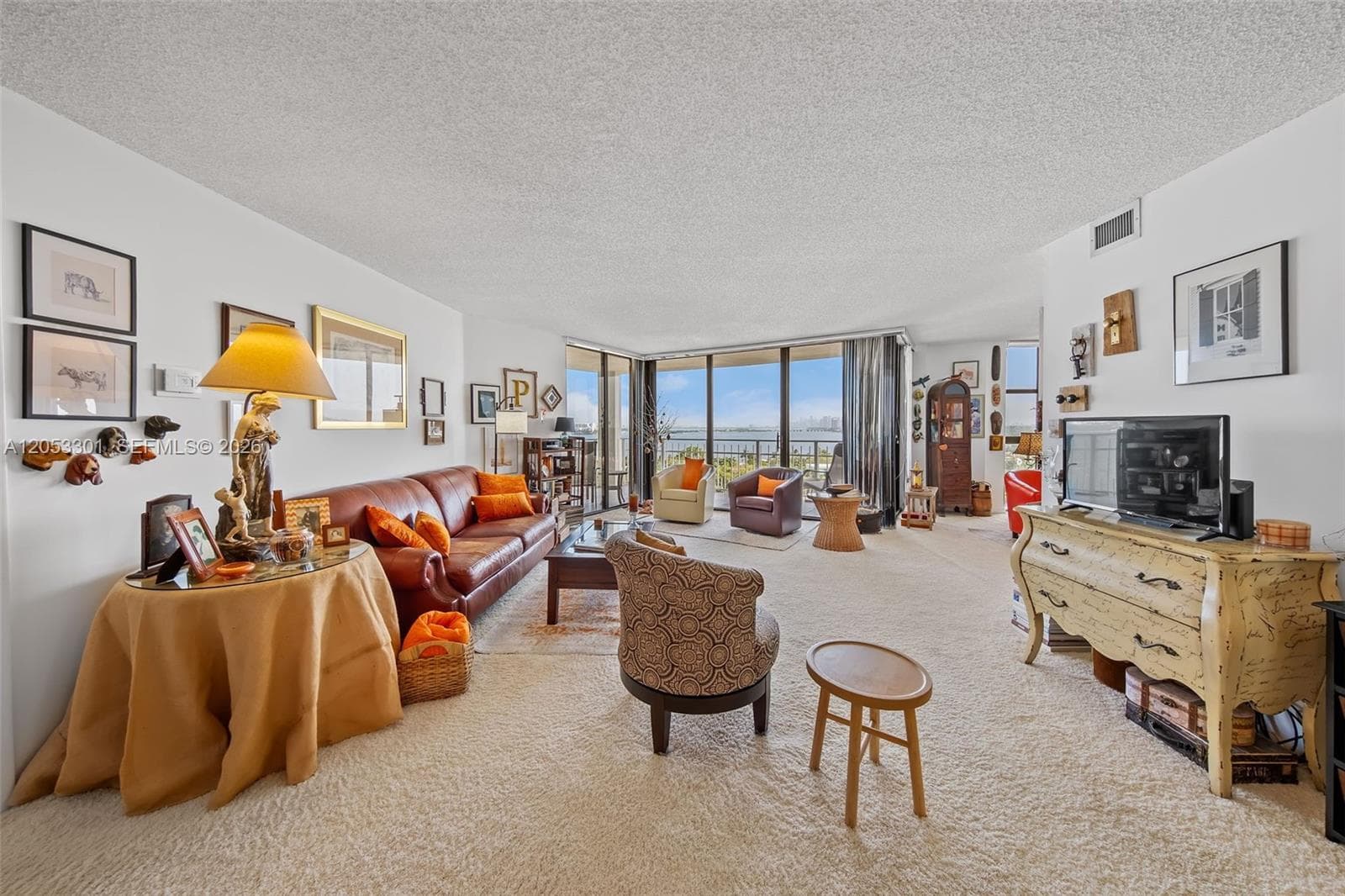 4000 Towerside Ter 1210 photo 4